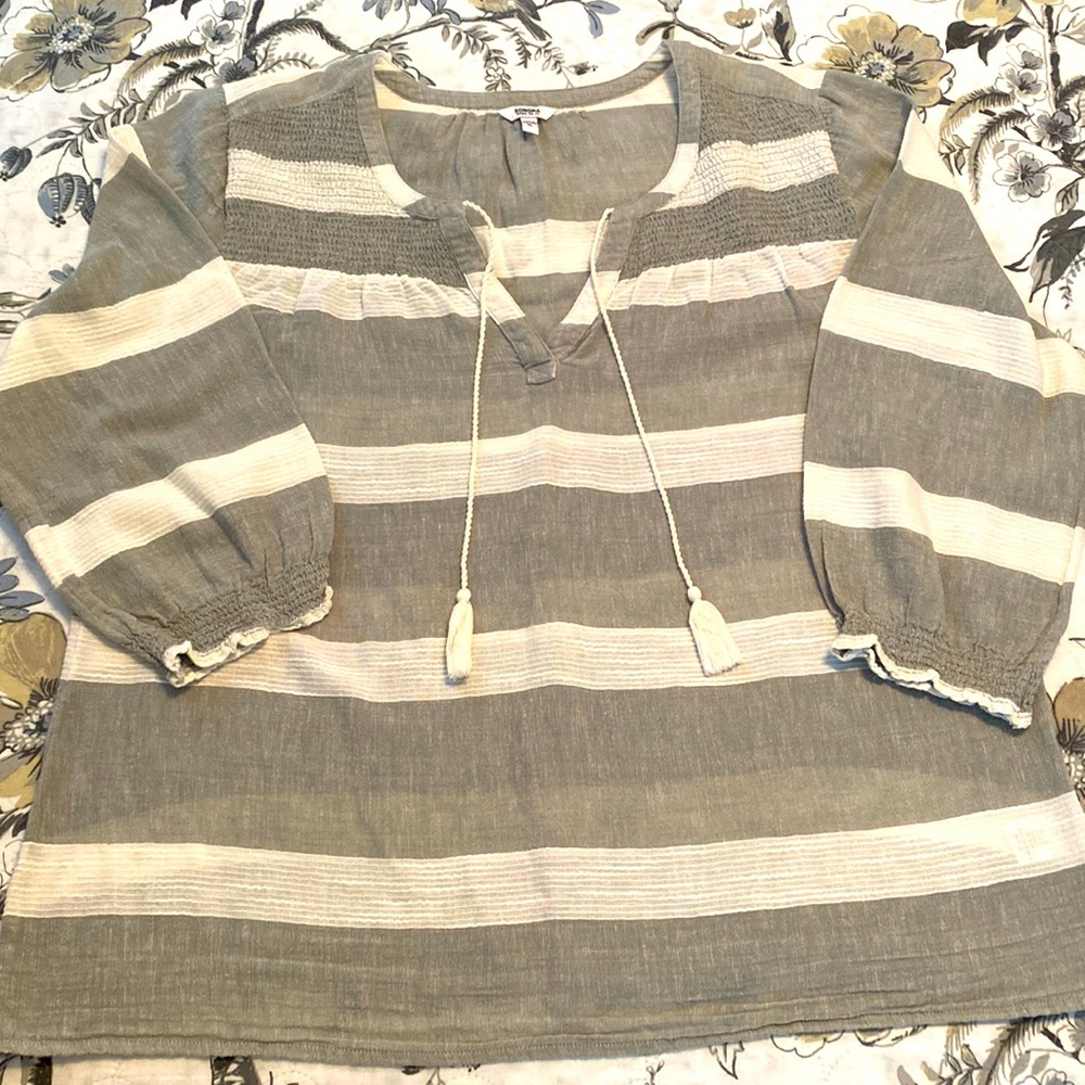 SONOMA CHAMBRAY STRIPED TOP-Gray/Off White Stripe in Size XL